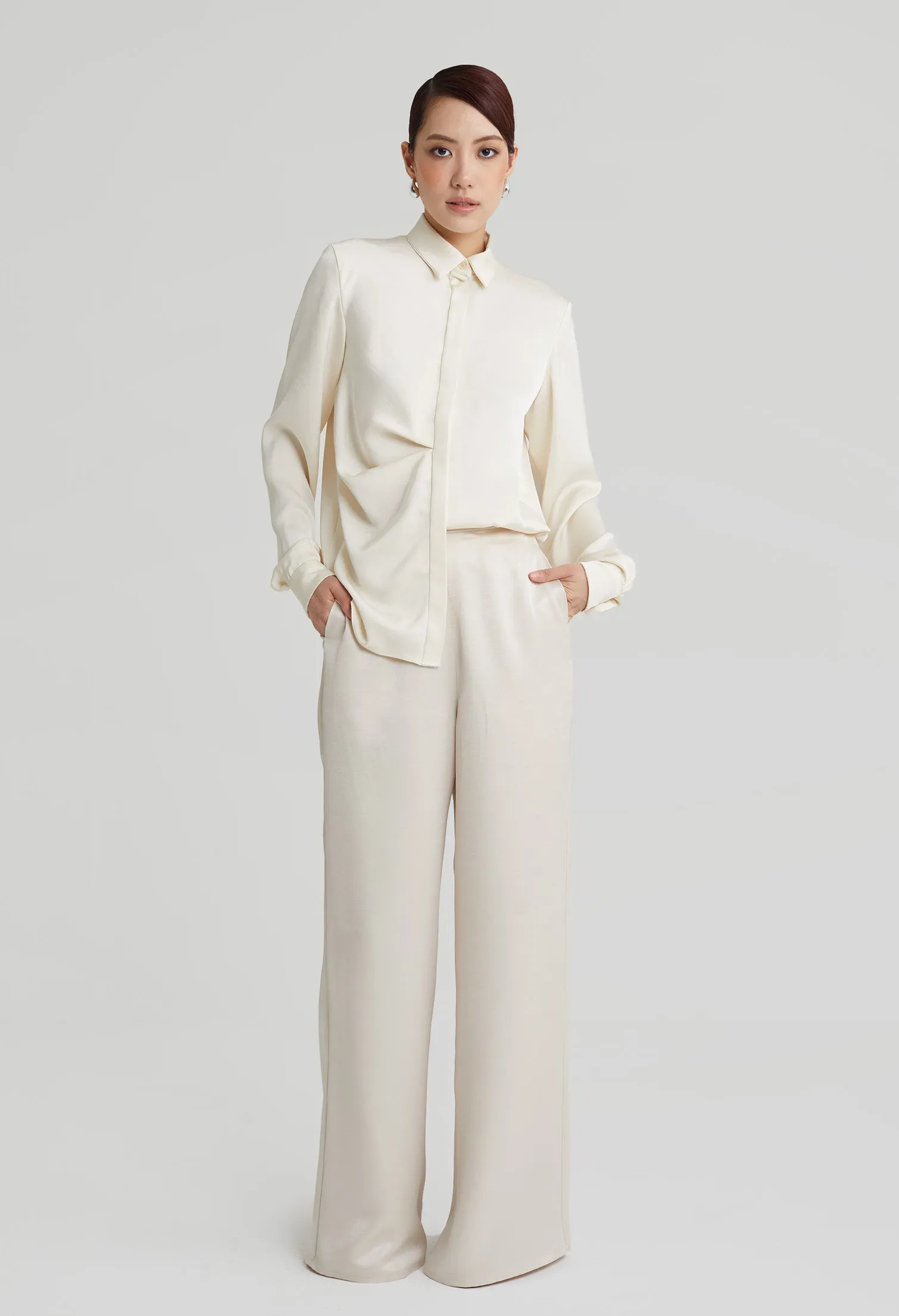 nichii X NURITA HARITH Collared Ruched Waist Shirt